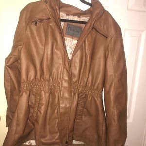 1X/Brown/Faux leather.